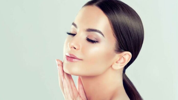 26_07_2023-tips_for_glowing_skin_23483097