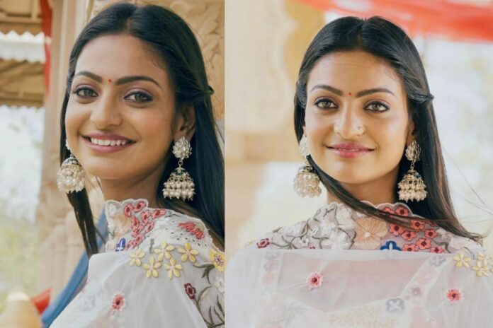 Viral-Girl-Monalisa-Bhosle-Fees