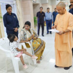 सीएम योगी जी, मेरा एडमिशन करा दीजिए, मैं बड़ी होकर डॉक्टर बनना चाहती हूं।